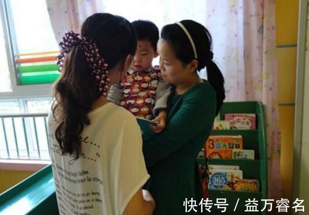 地位|有这4种特征的孩子,在班里“地位”很低,家长要帮忙改善