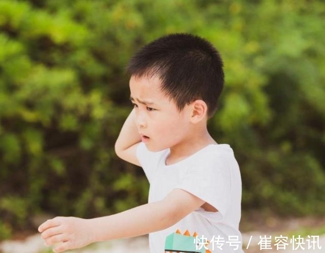 教育|5岁孩子把冰淇淋掉地上,妈妈的教育方式,惊艳到了众人!