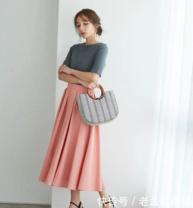 日本|日本女生的精致穿搭,运用极简主义的穿搭美学,穿出一身气质