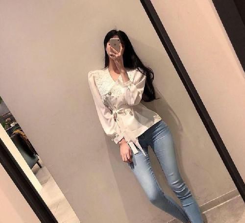 时尚独特的牛仔裤魅力,紧绷绷,你感受到了吗