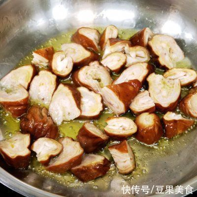 小孩|想解馋——家常爆肥肠这样做，隔壁小孩都馋哭了