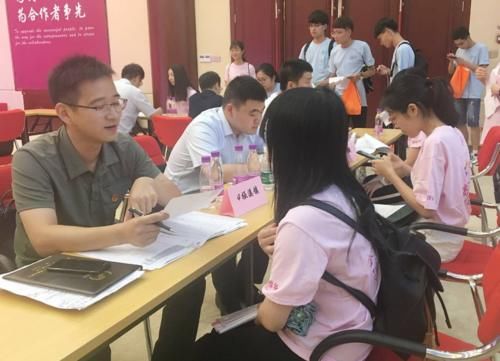 国企|这4类大学生有福了！毕业后有80％的希望进入国企，发展前景较好