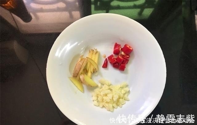 青椒|八爪鱼最好吃的做法,又鲜又嫩,入味又好吃,10分钟就上桌