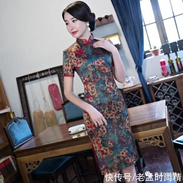 中国风改良旗袍，妈妈穿的舒心，我们也就放心