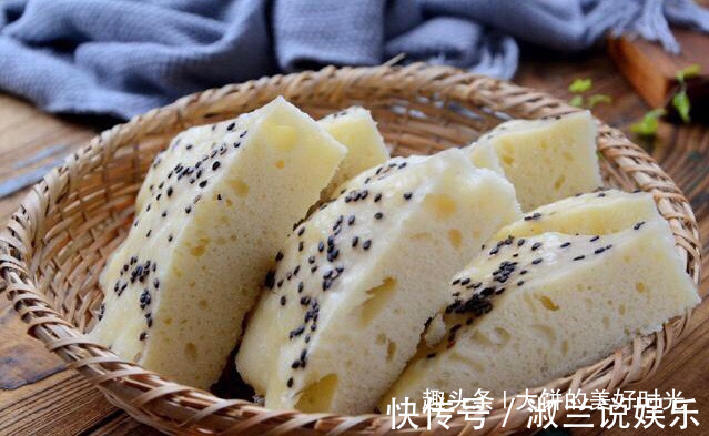 大饼|早餐换个新吃法，比馒头香，比面包软，家人说越嚼越有味道，好吃