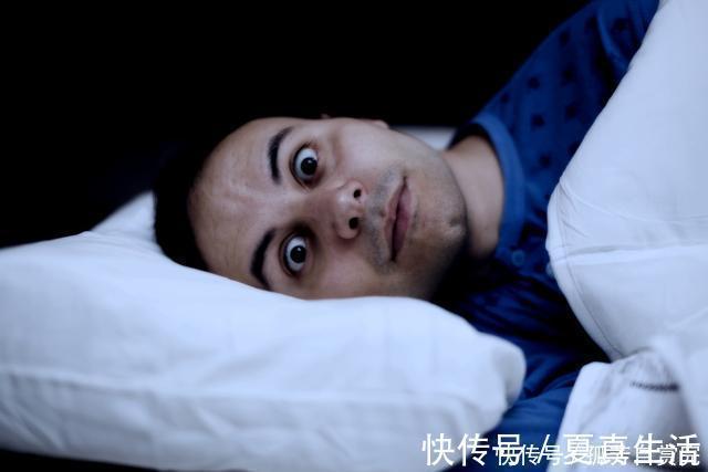 失眠|经常失眠怎么办专家为你支招1种子泡水喝,一觉睡到自然醒