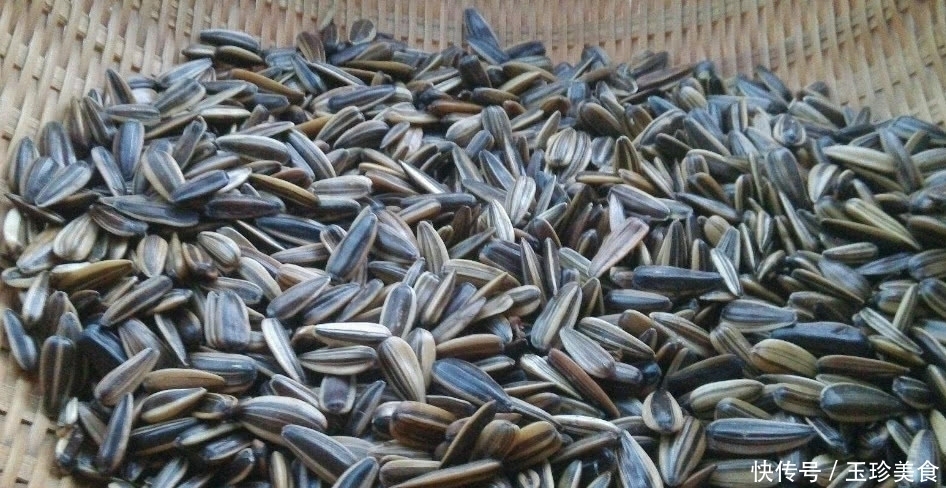 中国|又一中国零食爆红国外,比辣条老干妈还上瘾,外国人:真好吃