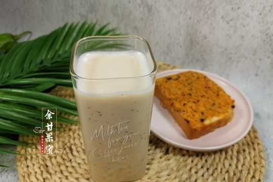 我的早餐饮品，用这两种食材磨豆浆，香甜好喝，一次不到2元