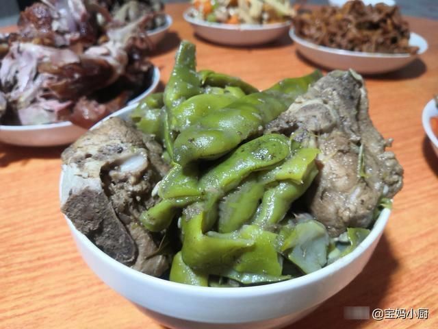 回内蒙第一餐,8道菜家常还实惠,朋友圈一晒:不敢吃,怕胖