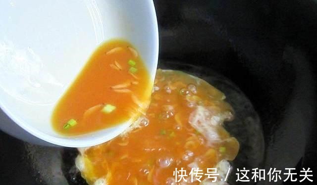 鸡蛋|此花别再扔了, 和鸡蛋一炒, 就是饭店一道香喷喷的菜肴美味！