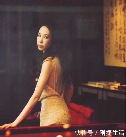 幼态感|女生常见的几种脸型:方脸大气,圆脸幼态,鹅蛋脸堪称标准美人!