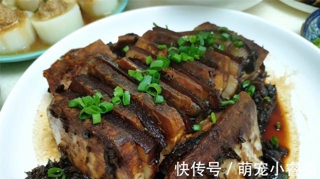 年夜饭|晒晒我家的年夜饭,4小时做12道菜,上桌后怀疑自己是“饲养员”