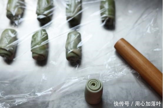  福气来袭，四叶草抹茶椰蓉酥，寓意口味均为上等