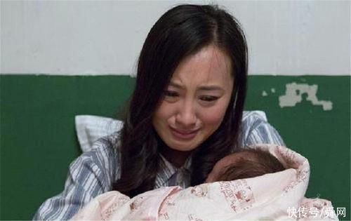 孩子|宝宝半夜掉下床,妈妈哄完后继续睡觉,第2天孩子却没能醒来