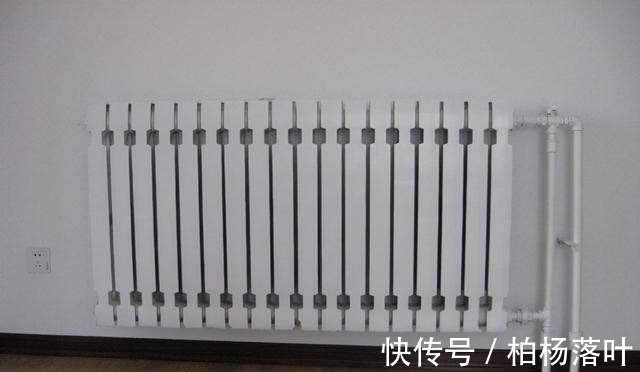 安装|地暖被扒掉,更多人开始装暖气片业主坦言,有4点地暖比不了