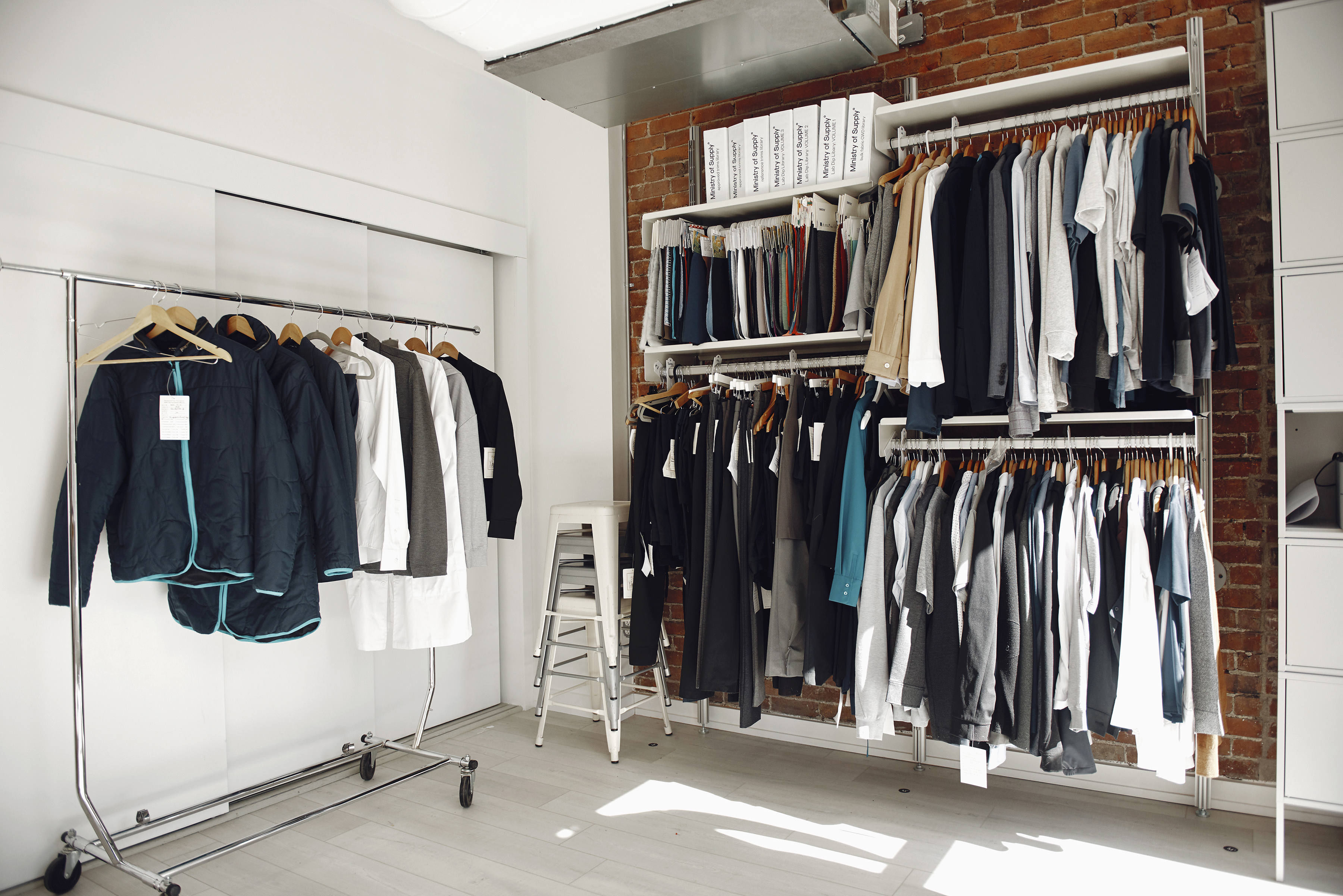 远程办公时代，快时尚公司如何卖出职业装？