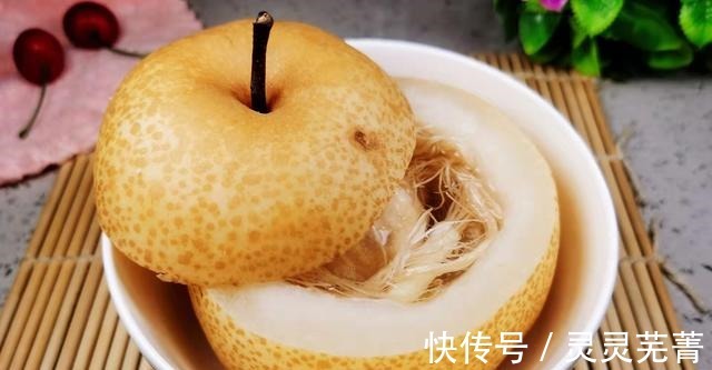 小编建议|冬季,梨和它是绝配,每天坚持喝一次,喉咙舒服不咳嗽,别不懂喝!