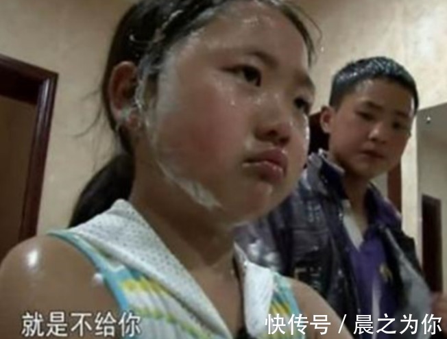 《变形记》中患上公主病不想回农村的王红林，她的现状令人想不到