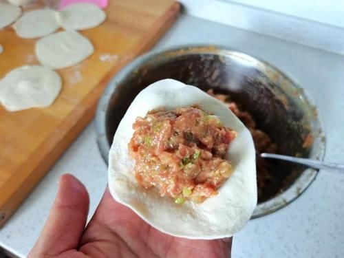 味道|跟师傅学的肉包子做法，味道果然不一般，中秋节给家人蒸一锅太香