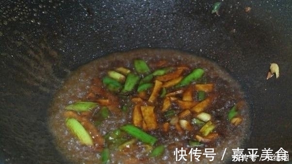 煎带鱼一碰就碎?多1步多等15分钟,煎出两面金黄的完整带鱼