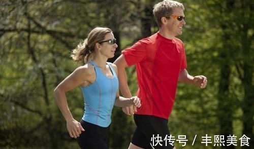 慢跑|跑步的一个好处令人“尴尬”,网友:跑步坚持一年以上才有