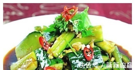 凉拌黄瓜|黄瓜还在炒着吃大厨教你这样做，清脆爽口，吃完还想要！