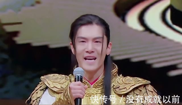 新版《香蜜》糊得“外焦里嫩”，旭凤土里土气，锦觅蛇精脸很抢镜