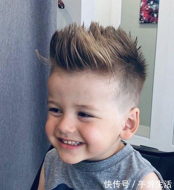飞机头 3到10岁小男孩发型怎么剪剪完这四种,谁知这么帅!