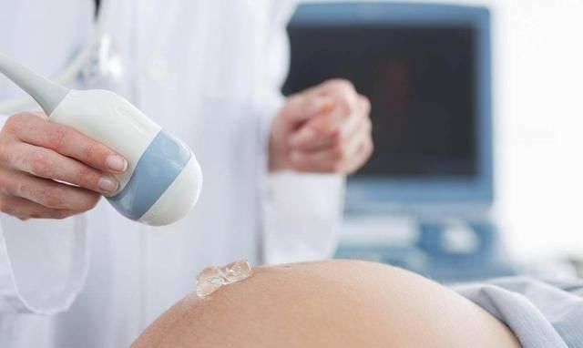 产妇|怀孕43周却没生下孩子,产科医生检查后,斥责产妇太无知