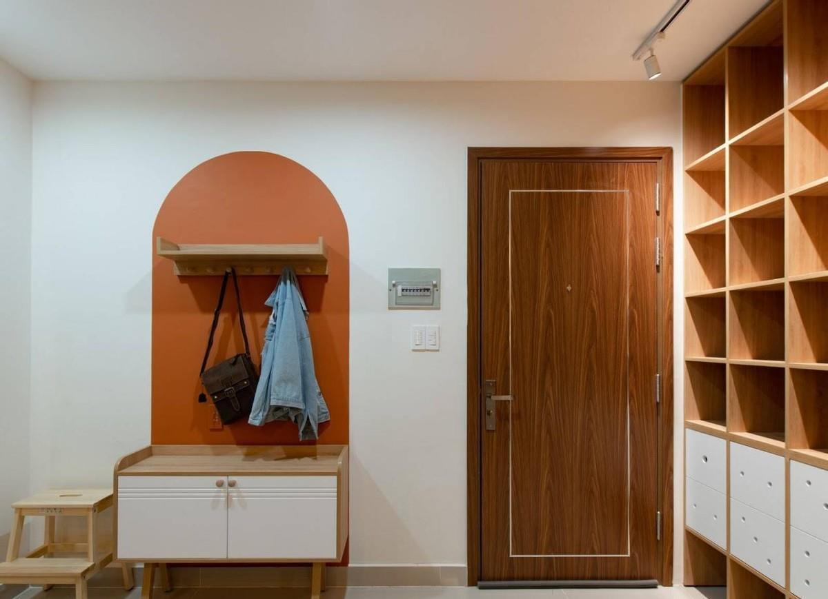 收纳|78㎡“去客厅化”,扔掉沙发靠墙打5cm高地台,一家5口越住越宽敞