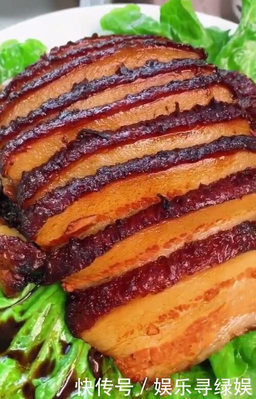 农村厨师告诉你梅菜扣肉的正宗做法，肥而不腻，比饭店的好吃10倍