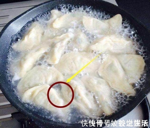 张仲景|煎饺子时放点这个东西,煎出来的饺子立马不一样!又酥又香