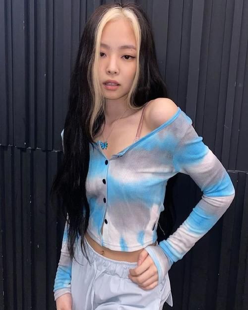 针织|还不会穿搭吗？这些种时尚穿法快学起来，收藏一波！