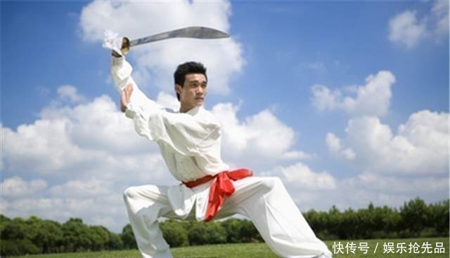 道上人#李立群讲述真实的中国内功,他的气功师父断气后,不准任何人碰他