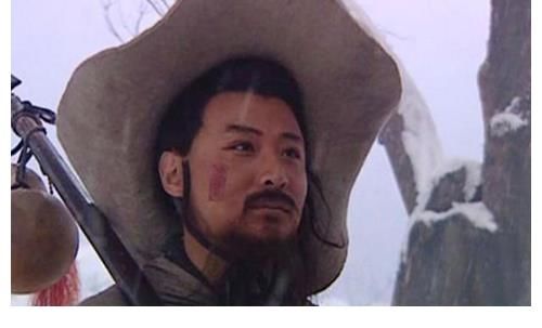 忠义|水浒中谁才是梁山第一伪君子？不是宋江，此人看似忠义实则真小人