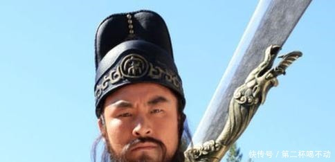 作为“三朝元老”的林冲,为何排名上,不如五虎上将之首的关胜!