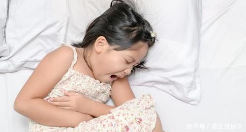 上门|3岁娃电梯里放屁,男子坦言带孩子去检查下,事后爸爸上门道谢