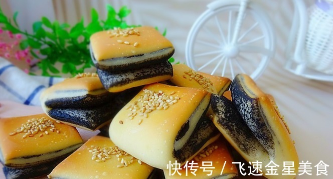 小方块|入秋了,早餐点心这么做,暄松柔软,一咬满口香,老少都爱吃!