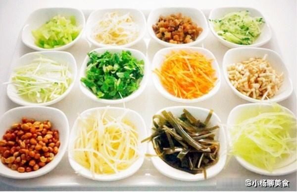 快手|夏天，鸡胸肉这样做，味道鲜美，简单快手，适合不想下厨的懒人们