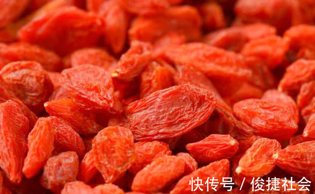 养肝护肝|女性晚上当零食吃几颗,不光养肝护肝,淡化雀斑,延缓衰老