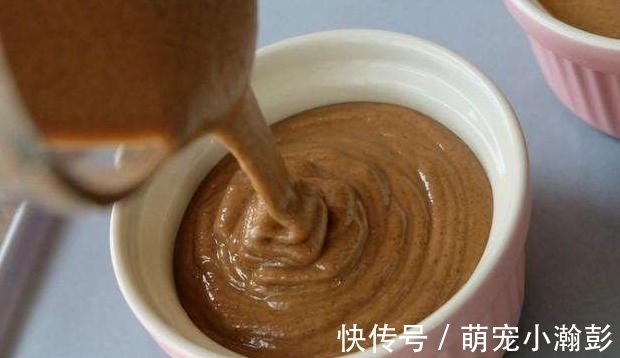 芝麻香油不用出去买了,10块钱在家做2瓶,香味浓郁无添加