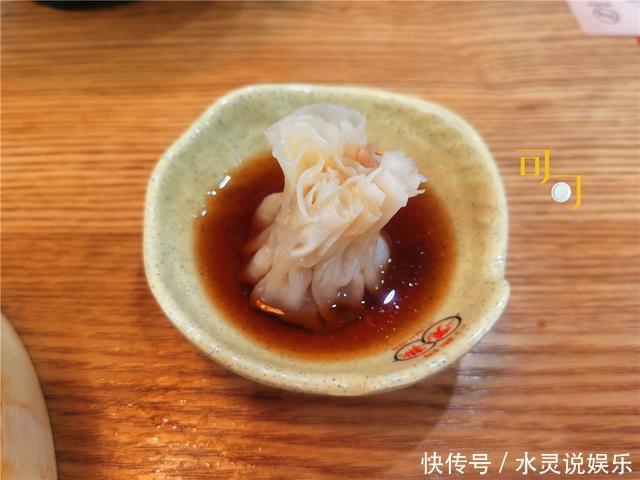 菜花|加班后一个人的晚餐,点了三样菜花了29元,感觉吃得特别舒服