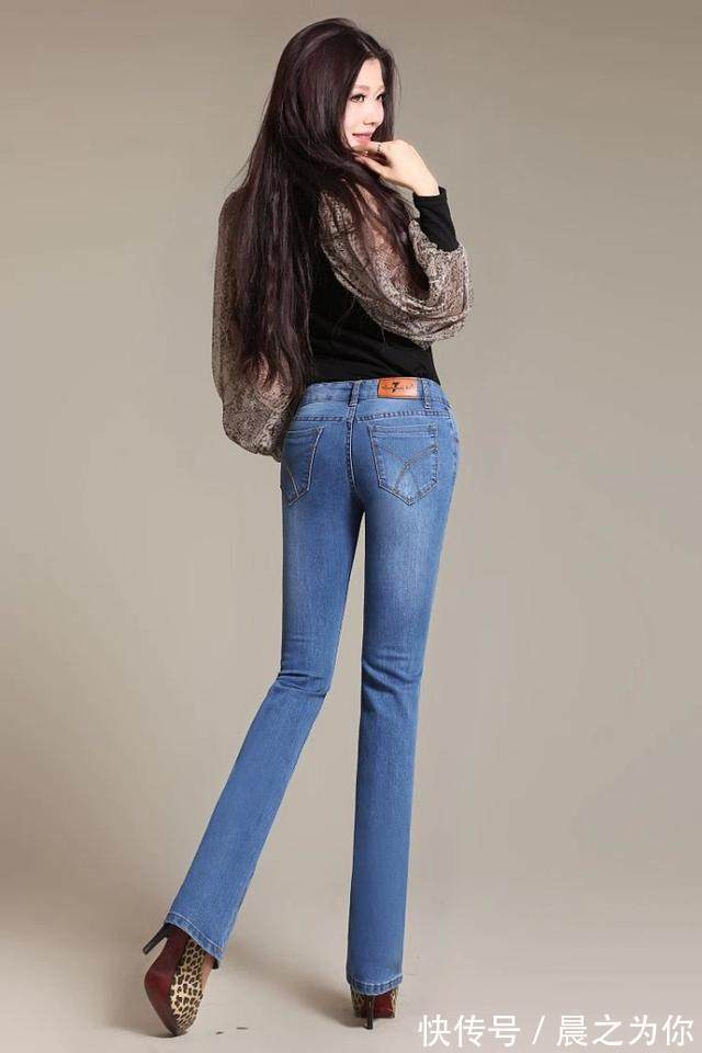 时尚 优雅端庄的牛仔裤,尽显时尚大方的女性魅力,衬托出典雅气质!