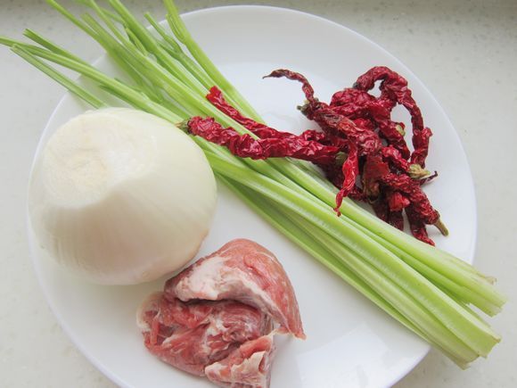 菠菜面|睡眠不好，眼睛干涩！经常吃这道菜，让你一觉到天亮