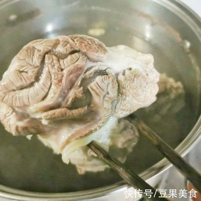 牛肉|红遍街边的美食——一碗卤牛肉面