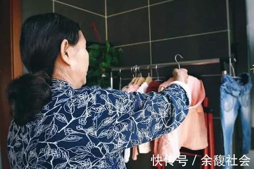 奶奶|姥姥带孩子,超过这一时间就该“退位”了,以免全家麻烦不断