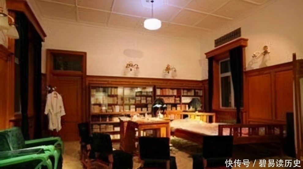 一言不发|会上议论纷纷,唯彭老总一言不发,菊花书屋谈话后,果然不出所料