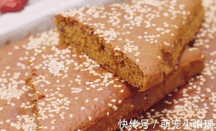 想吃红枣糕不用买，不揉面，不发面，软嫩蓬松又营养，孩子特喜欢