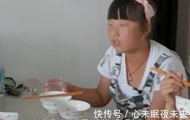 變形計:農(nóng)村妹妹喜歡城市哥哥,親妹察覺后連說哥哥壞話斷她念想