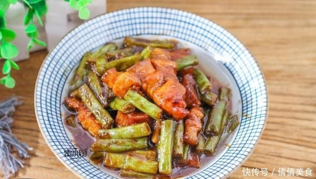 两口子的家常饭菜,色香味俱全,既有营养又有食欲